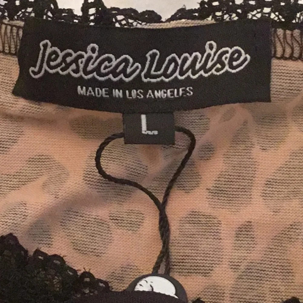 NWT Jessica Louise Leopard Molly Keyhole Puff Sleeve Top - Picture 9 of 12